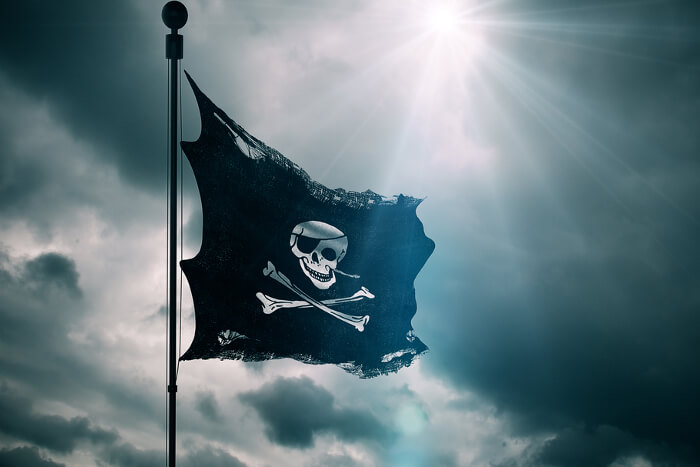 Piratenflagge im Wind