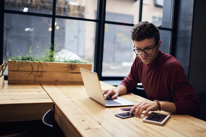 Freelancer bei der Arbeit