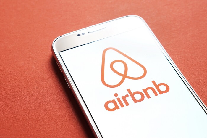 Airbnb auf Smartphone