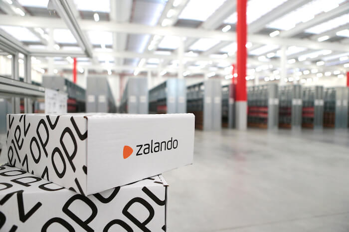 Zalando-Pakete im Logistikzentrum